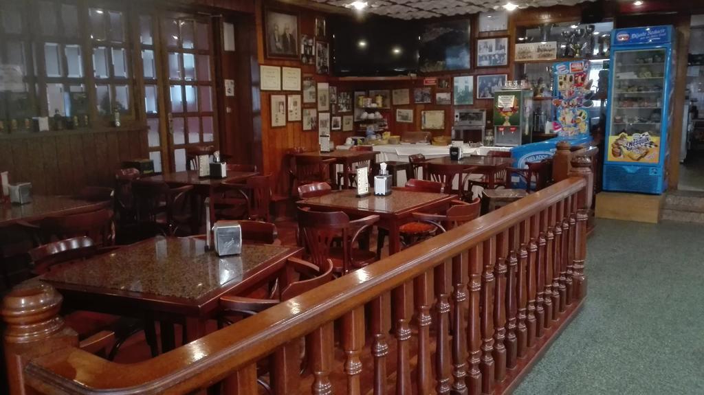 Hotel Restaurante Casa Fernando Ballota المظهر الخارجي الصورة